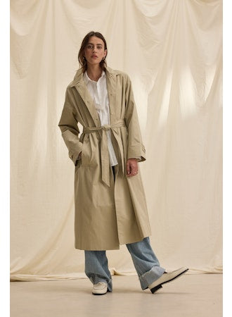 Velvet Raheal Trench