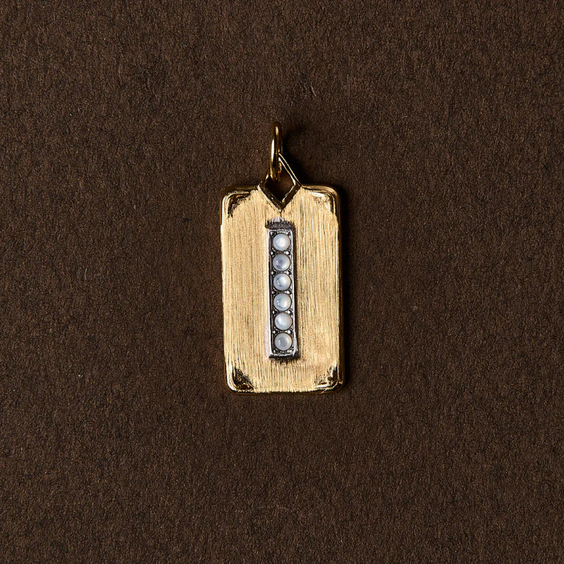 Hart Amor Fari Charm + Gold Chord